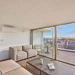 Penthouse With View Of The Eiffel Tower-faubourg *