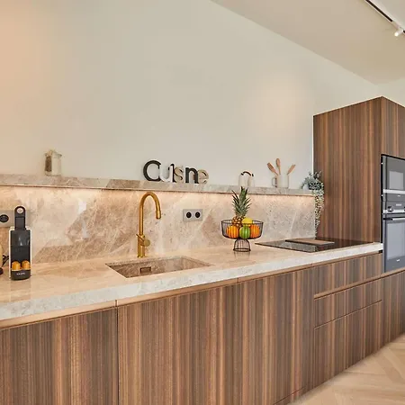 Penthouse With View Of The Eiffel Tower-faubourg Apartmán *